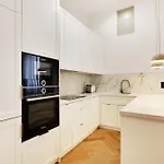 Pick A Flat\'S Apartment In Louvre - Rue Saint-Hyacinthe