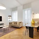 Pick A Flat\'S Apartment In Louvre - Rue Saint-Hyacinthe
